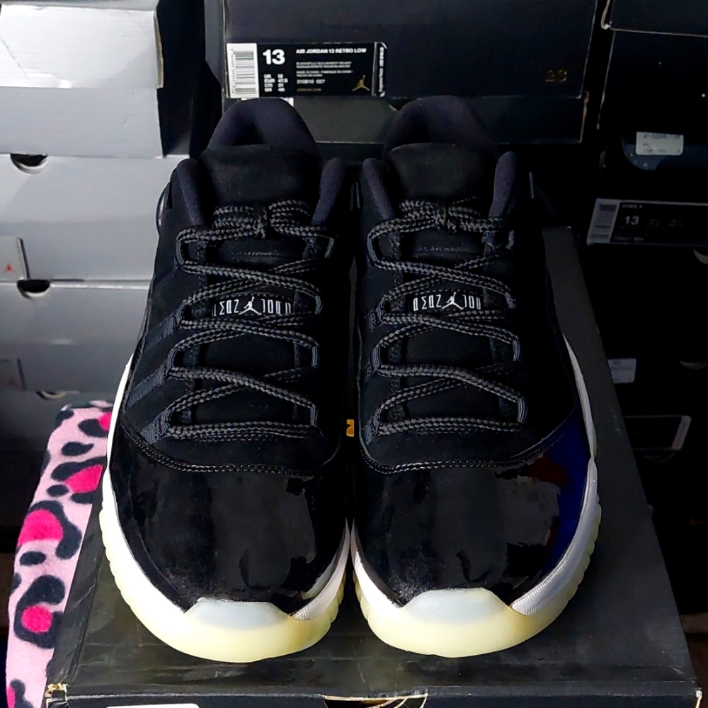 Jordan 11 low barons